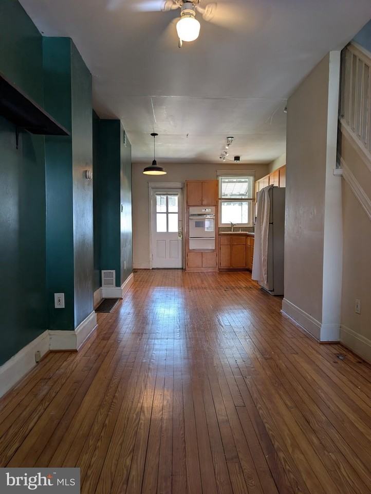 3135 Tilden Dr - Photo 2 of 12