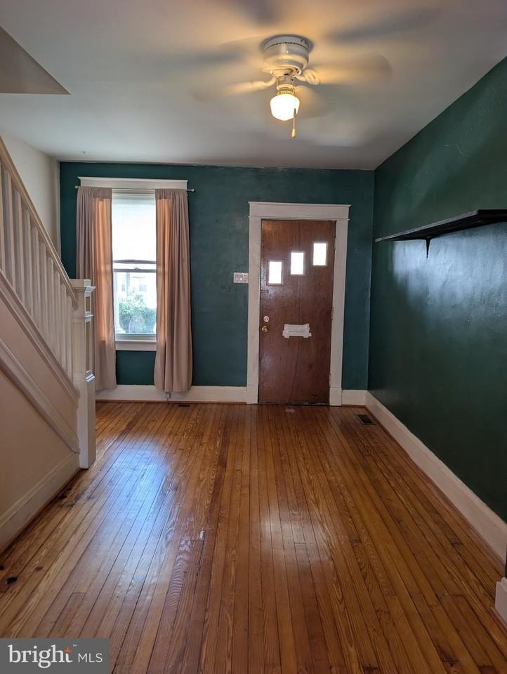 3135 Tilden Dr - Photo 3 of 12