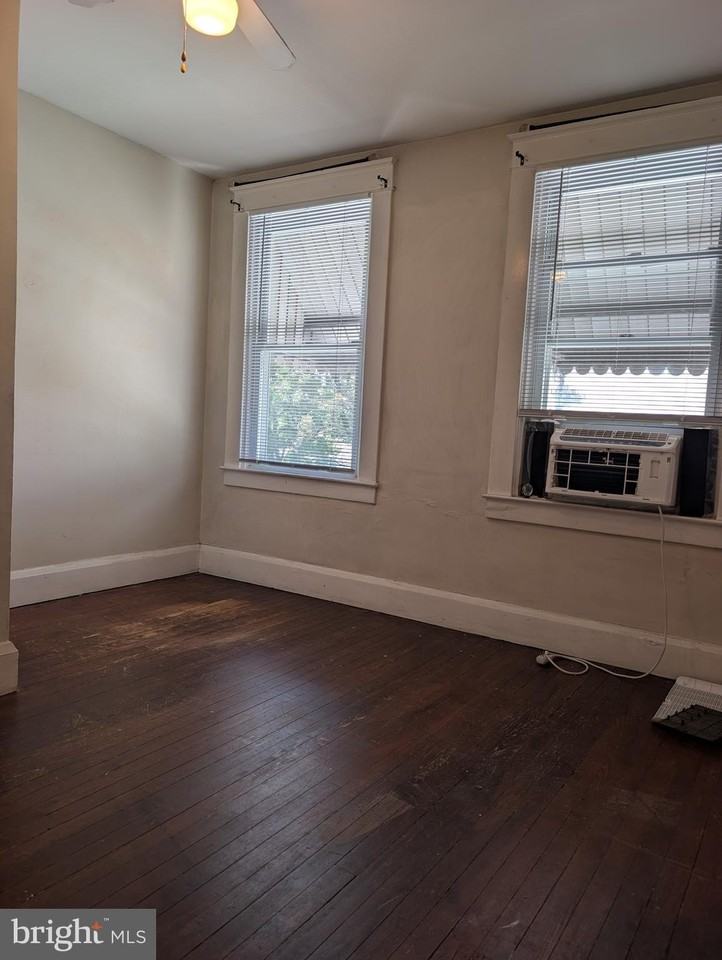 3135 Tilden Dr - Photo 6 of 12