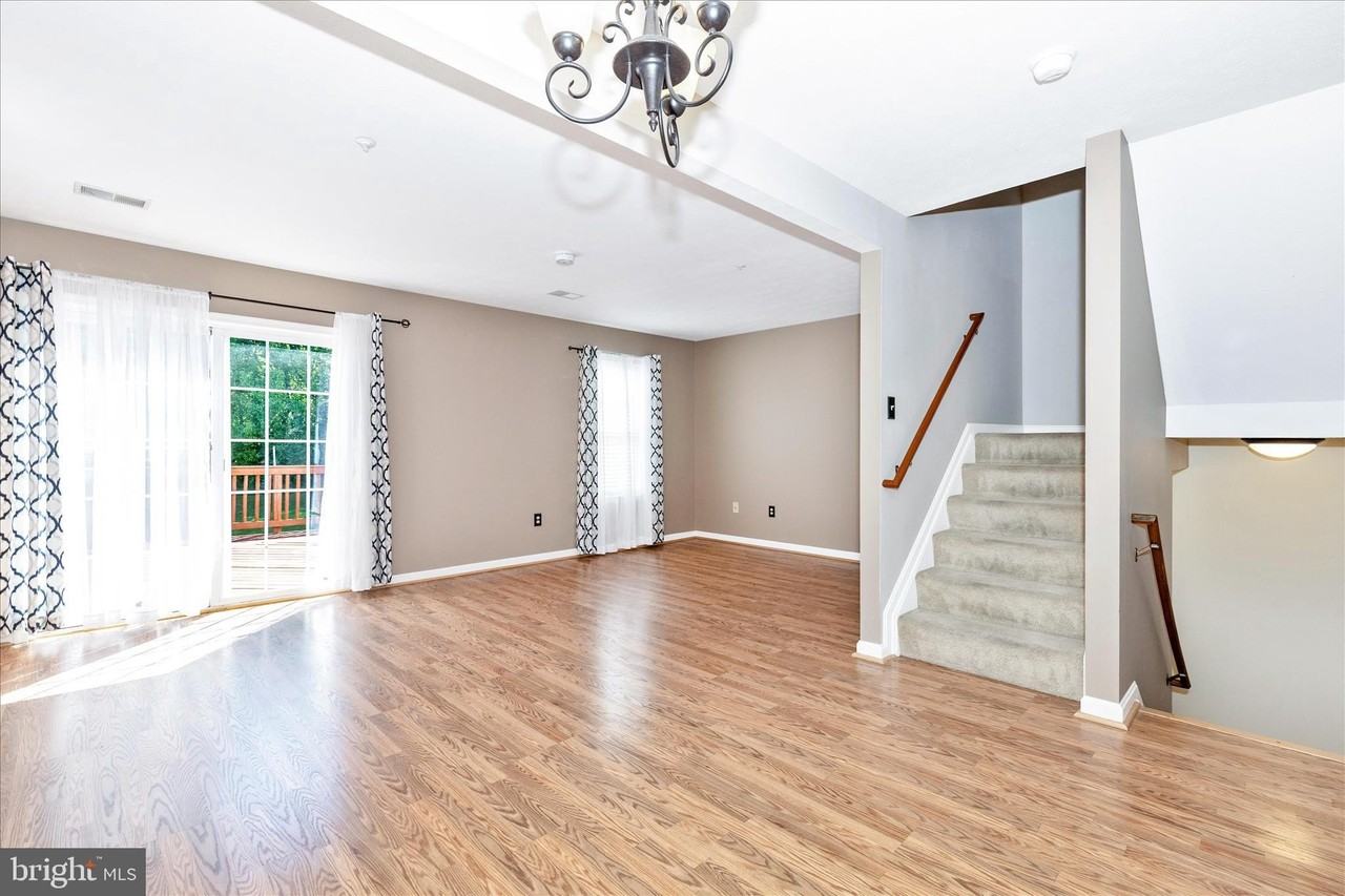 5621 Queen Anne Ct - Photo 4 of 50