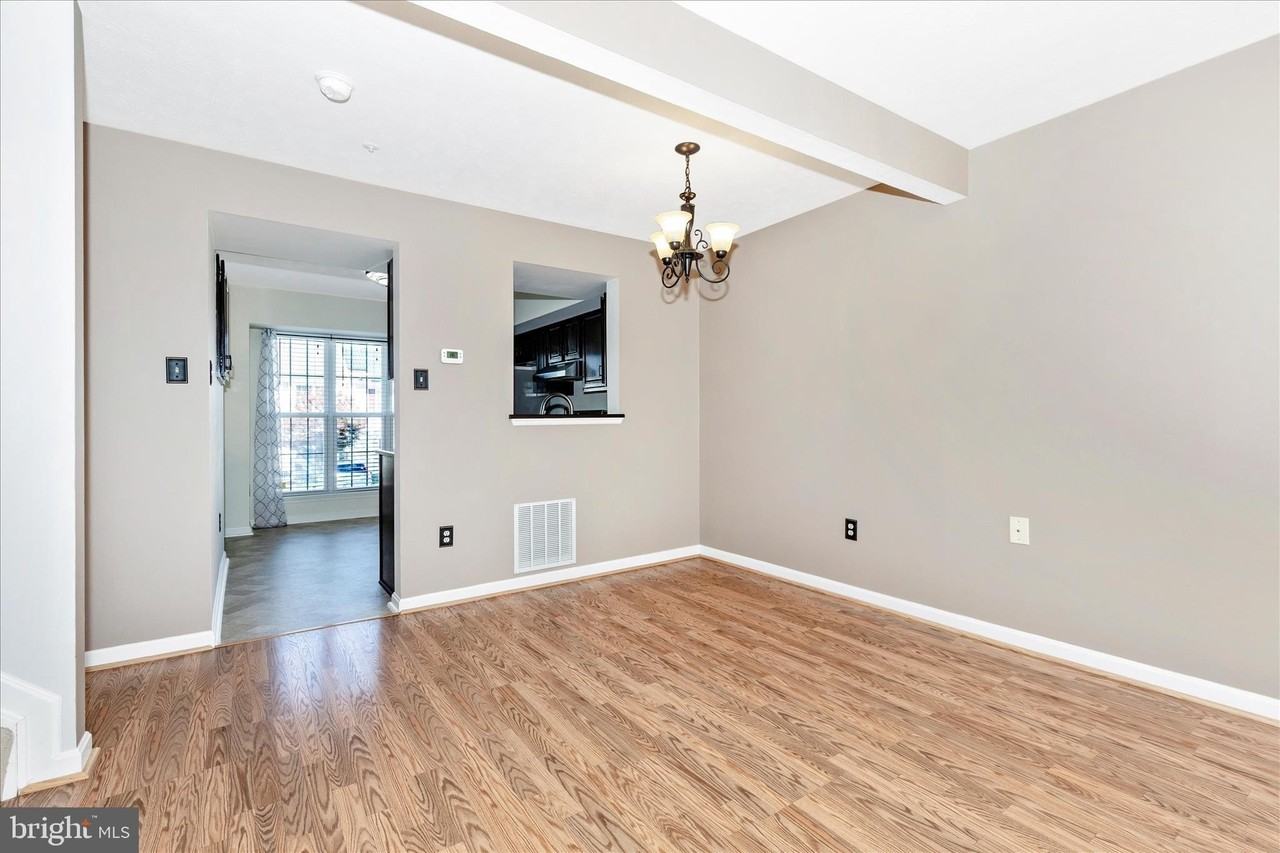 5621 Queen Anne Ct - Photo 7 of 50
