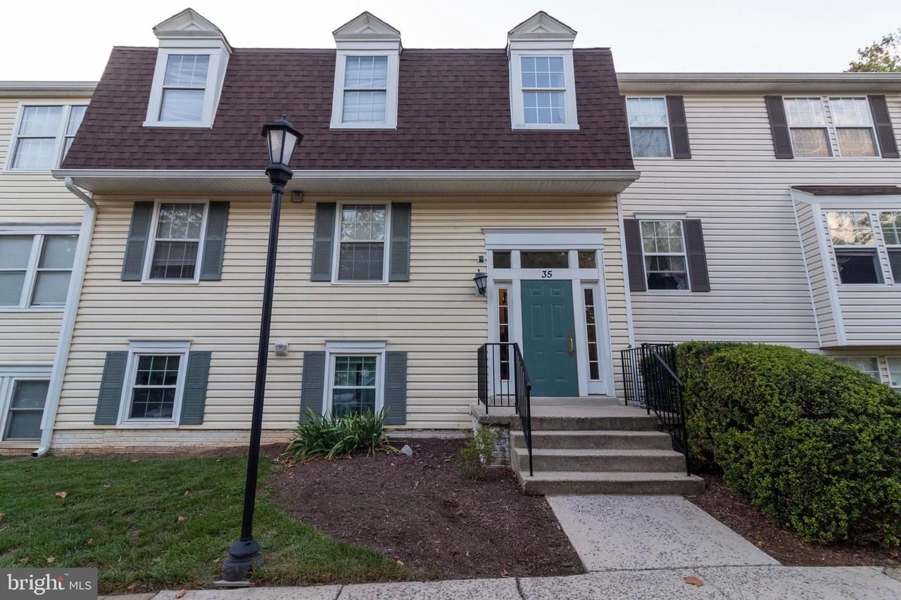 35 Pickering Ct #35-02