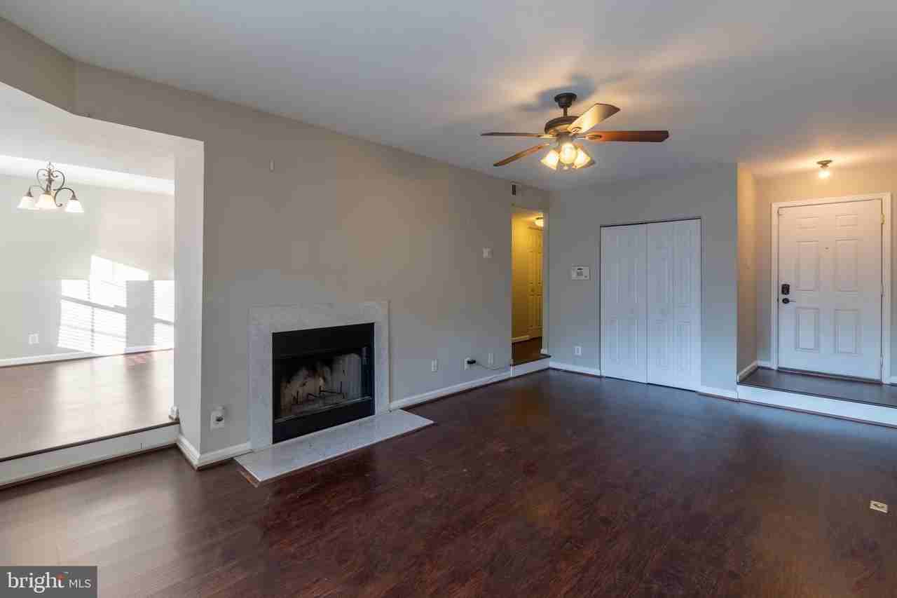 35 Pickering Ct #35-02 - Photo 2 of 22