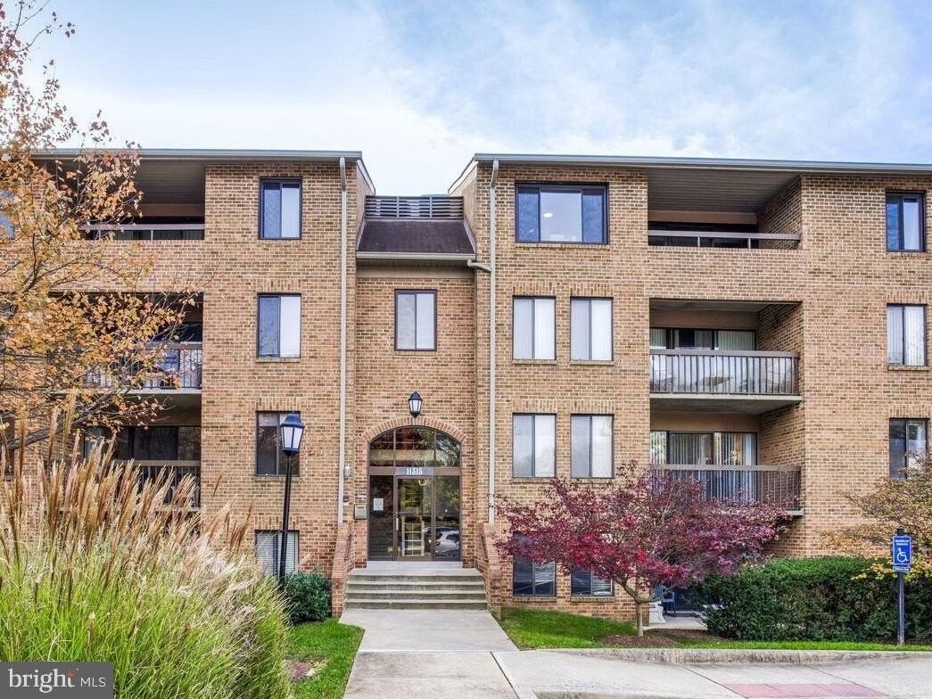 11315 Commonwealth Dr #202