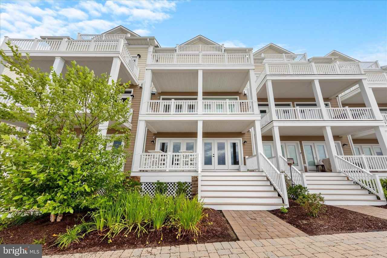 406 Channel Marker Way - Photo 2 of 50