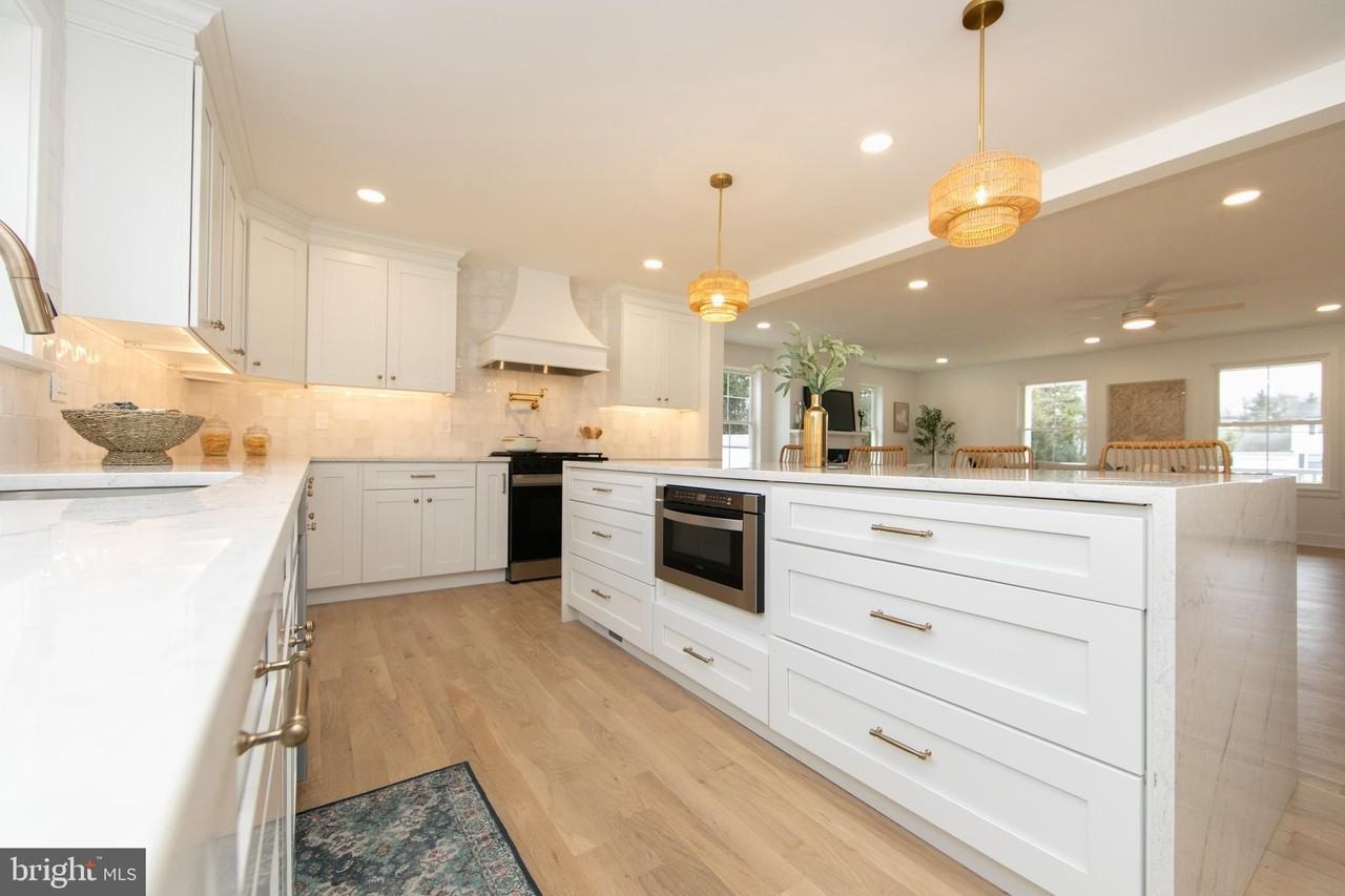 371 Kresson Rd - Photo 5 of 50