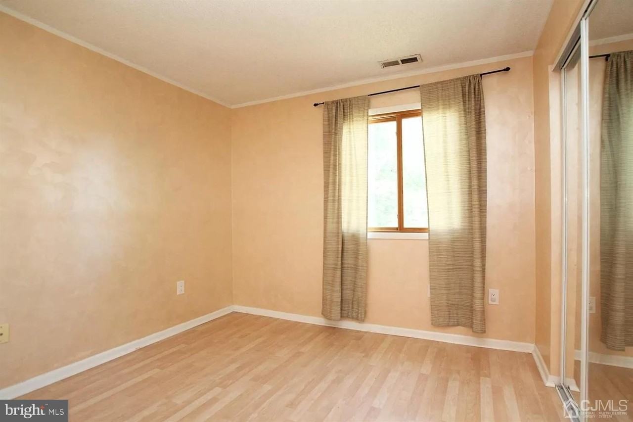 818 Ravens Crest Dr - Photo 7 of 16