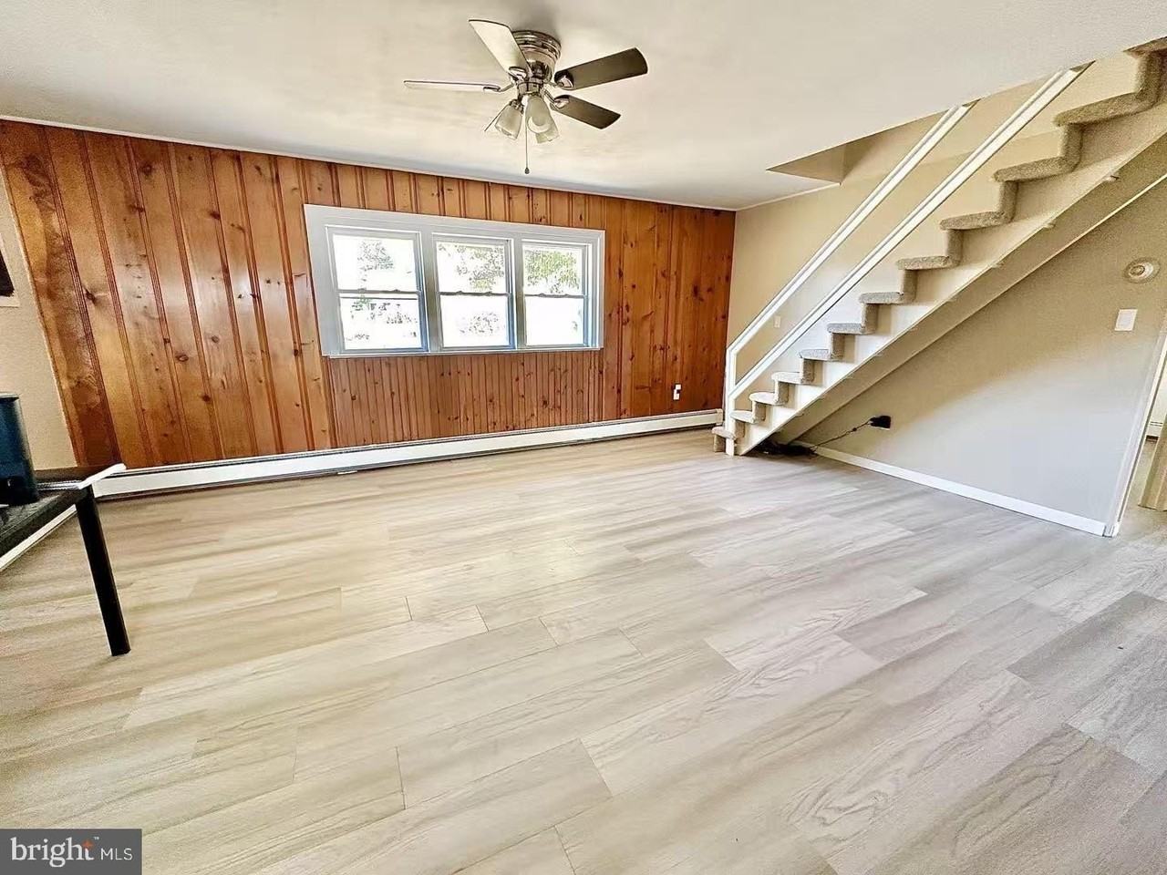 289 Goldenridge Dr - Photo 3 of 16