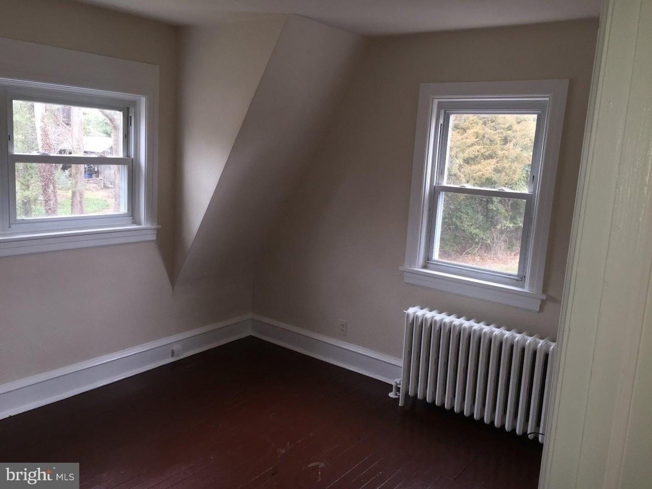 1311 Bristol Rd - Photo 3 of 9