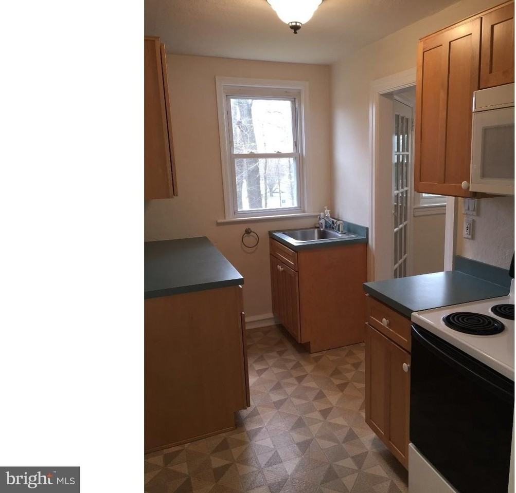 1311 Bristol Rd - Photo 5 of 9