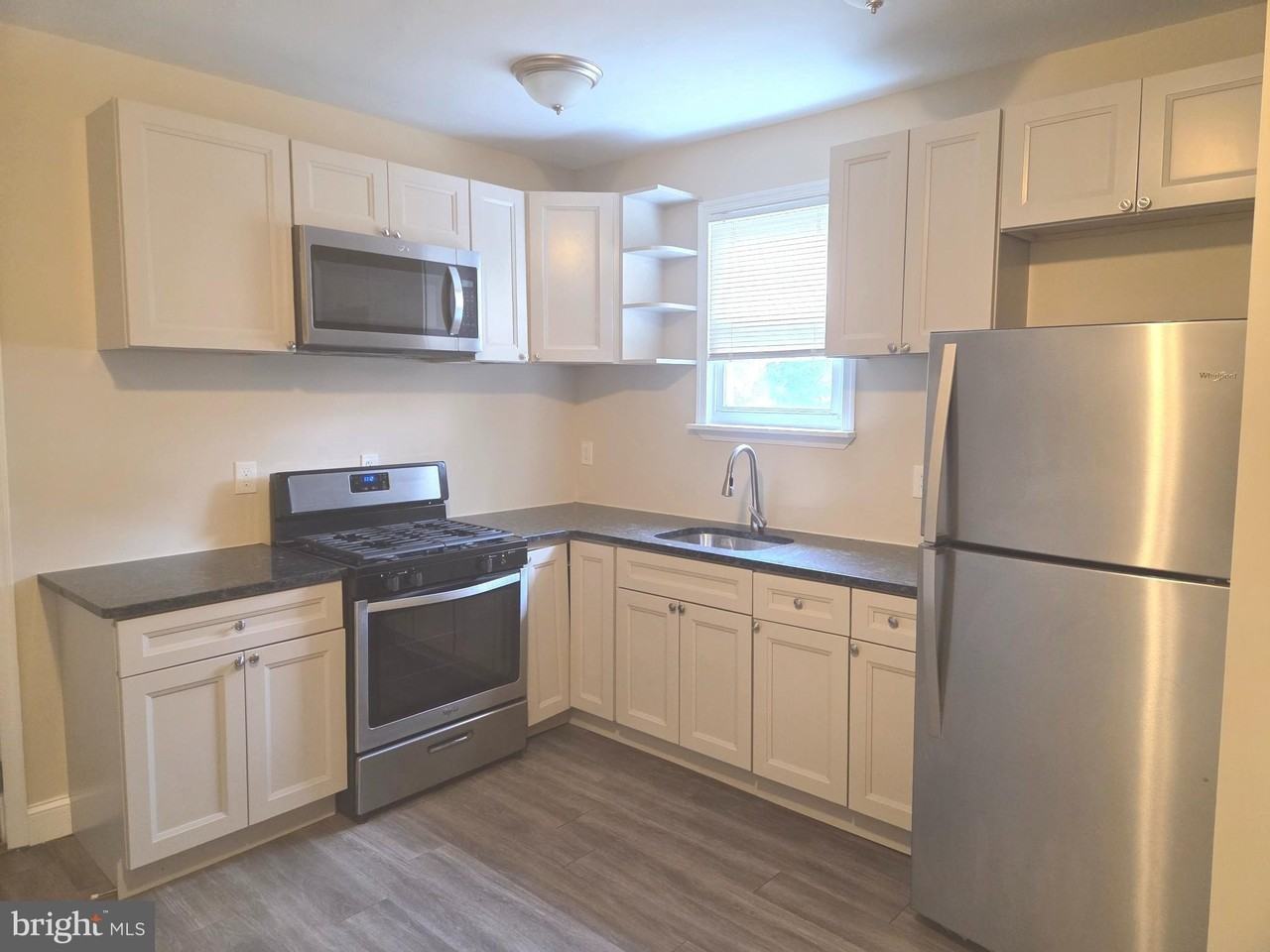 157 Robertson Ave - Photo 6 of 14