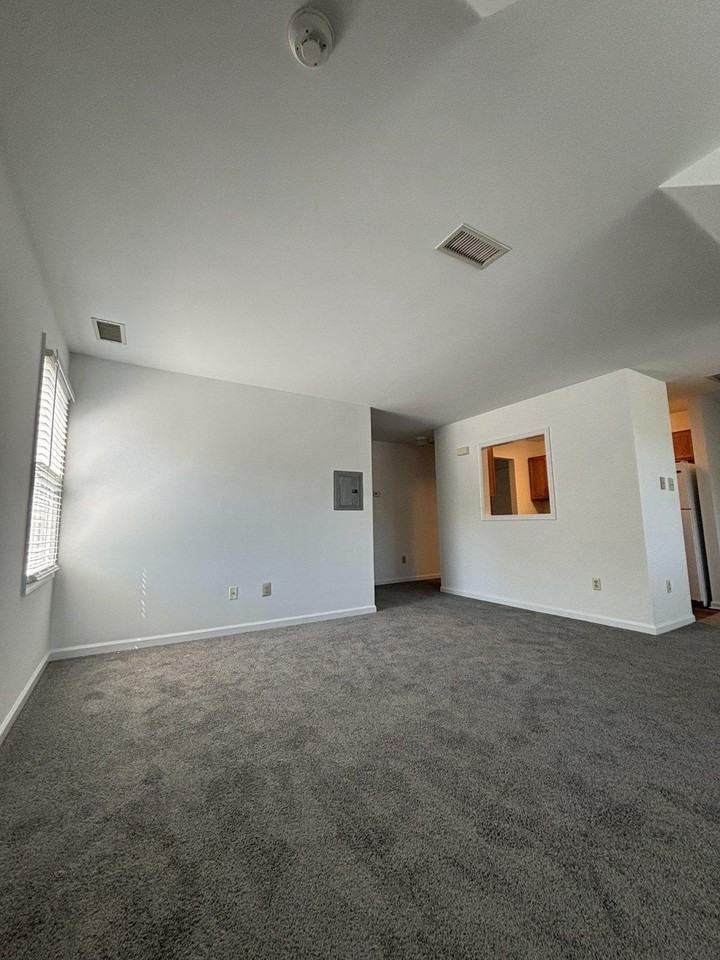 279 W Uwchlan Ave #A - Photo 3 of 9