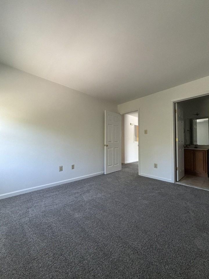 279 W Uwchlan Ave #A - Photo 6 of 9