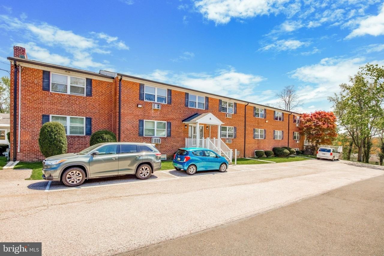500 Manor House Ln #B5