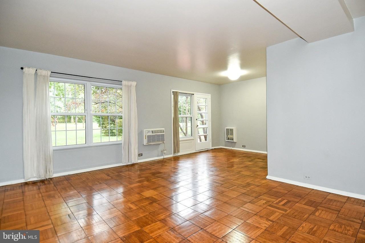 3132 Martha Custis Dr - Photo 4 of 44