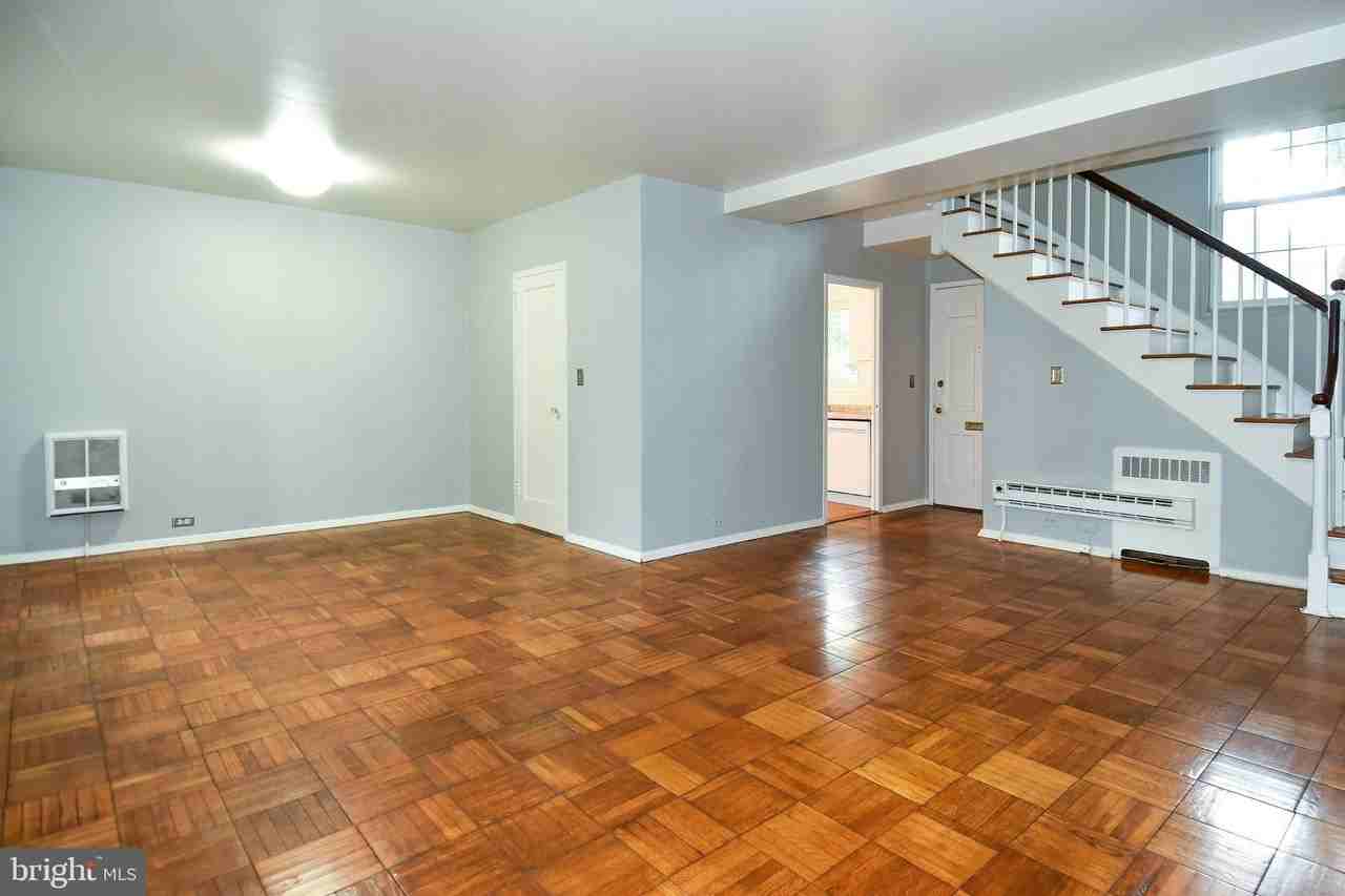 3132 Martha Custis Dr - Photo 7 of 44