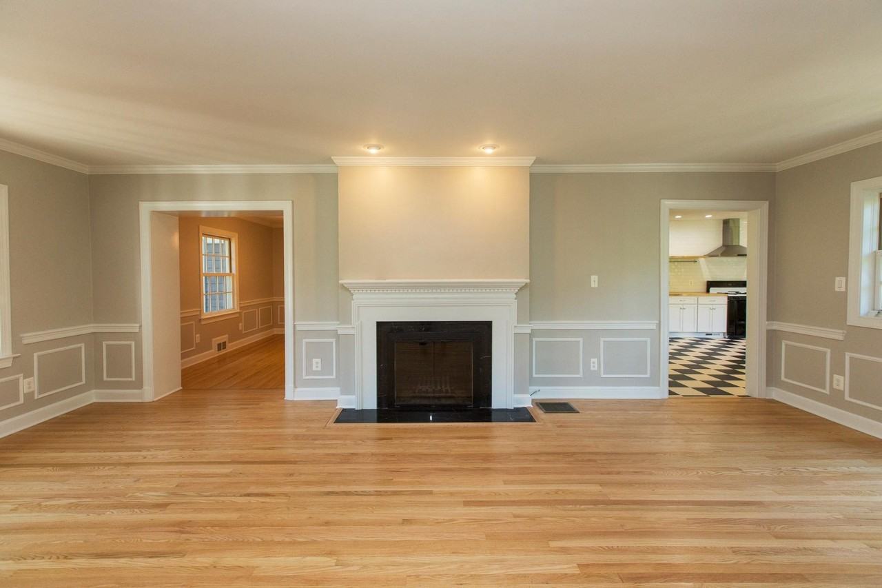 6435 Overlook Dr - Photo 5 of 39