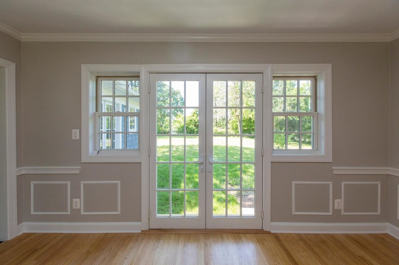 6435 Overlook Dr - Photo 7 of 39