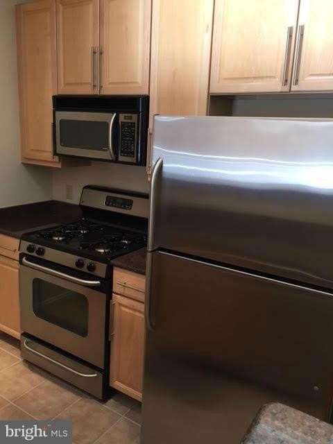 11770 Sunrise Valley Dr #423 - Photo 2 of 25
