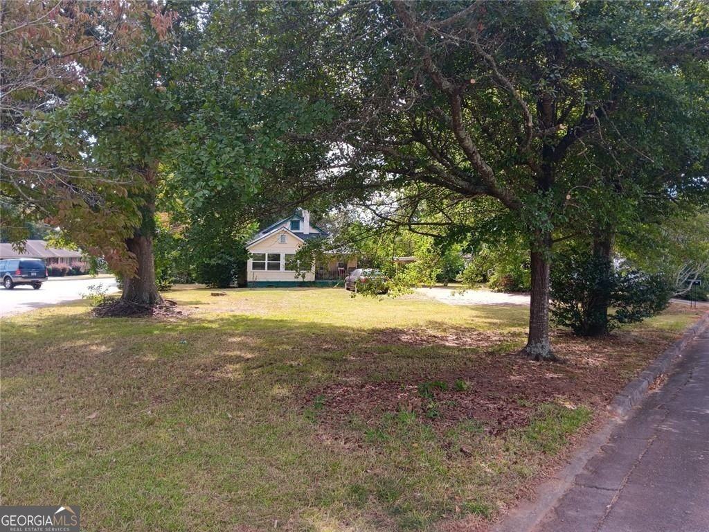 406 Brookwood Dr - Photo 4 of 7