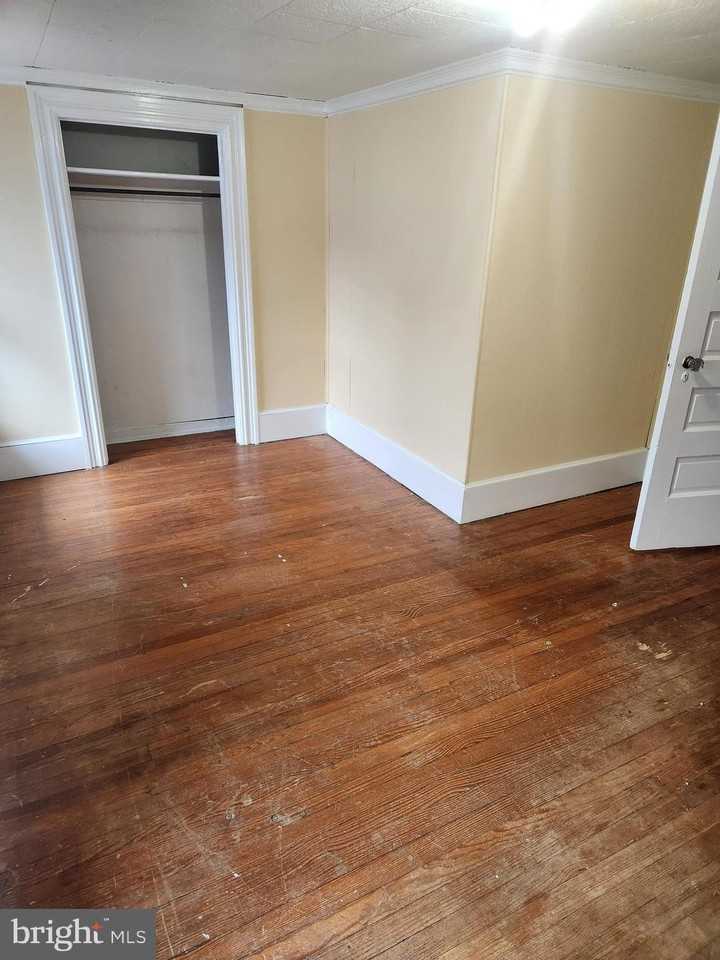 S Maple Ave - Photo 7 of 9