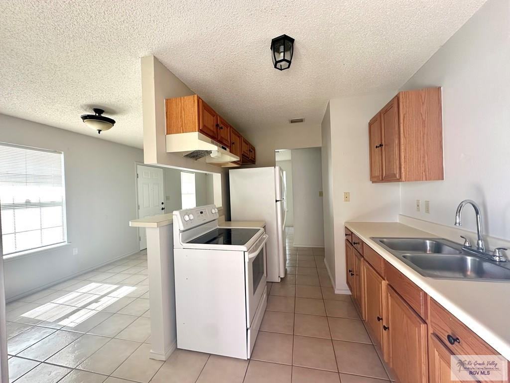 2828 Riviera St - Photo 5 of 16