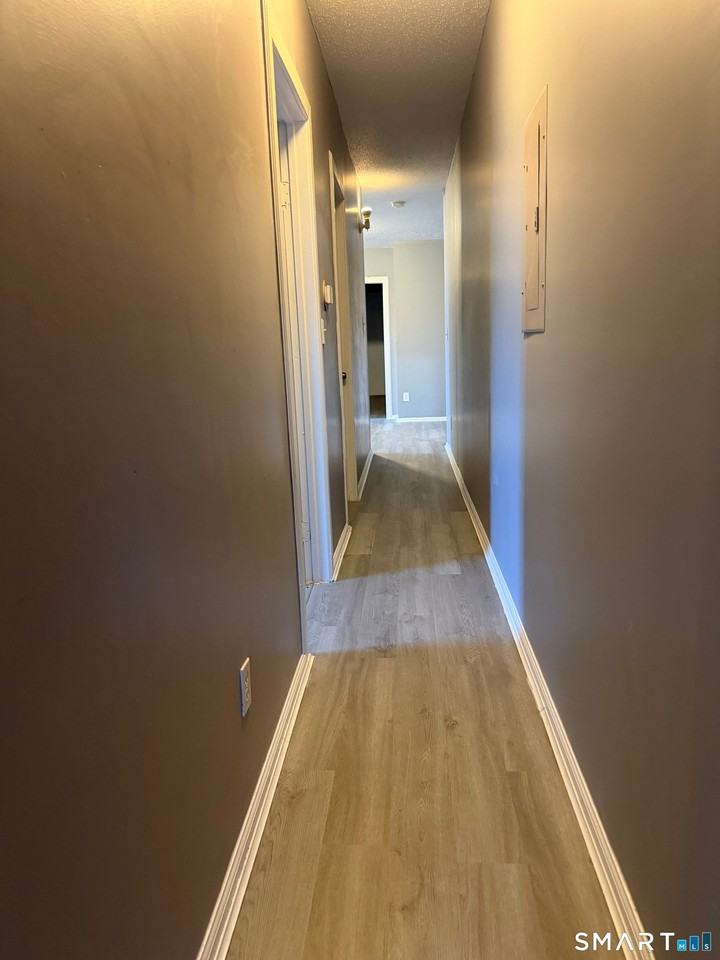 50 York St - Photo 3 of 6