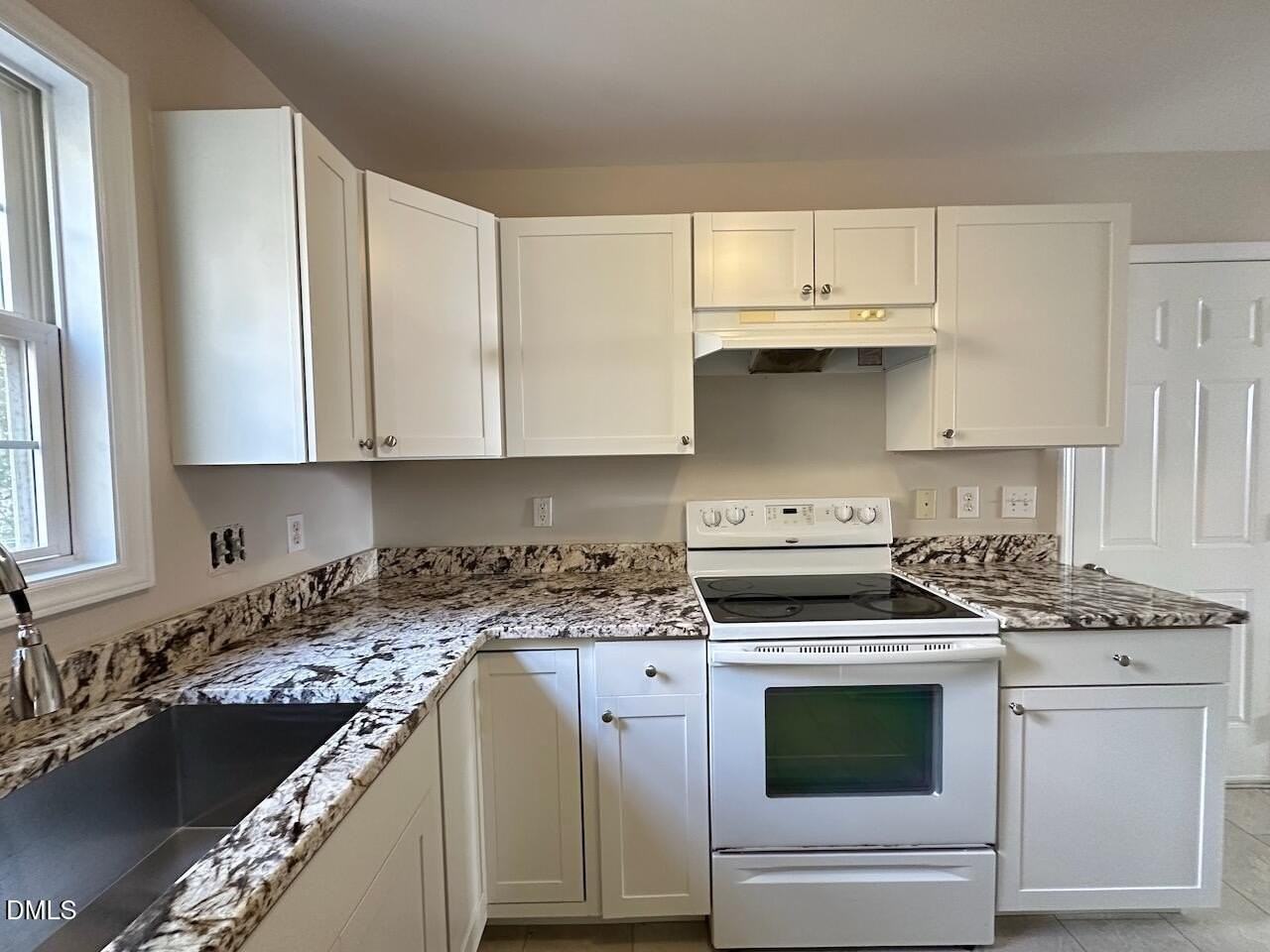 152 Black Ridge St - Photo 6 of 22