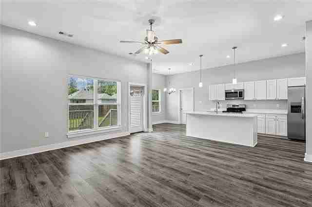 60407 Vermillon Dr - Photo 3 of 17