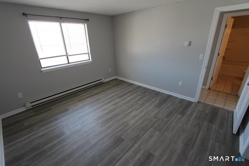 135 Woodglen Dr - Photo 7 of 9