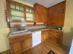 446 Chandler St Unit 2 - Photo 2 of 5