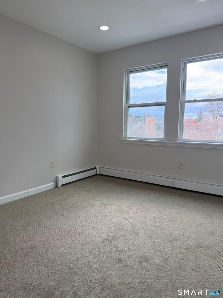 162164 Martin St - Photo 7 of 7