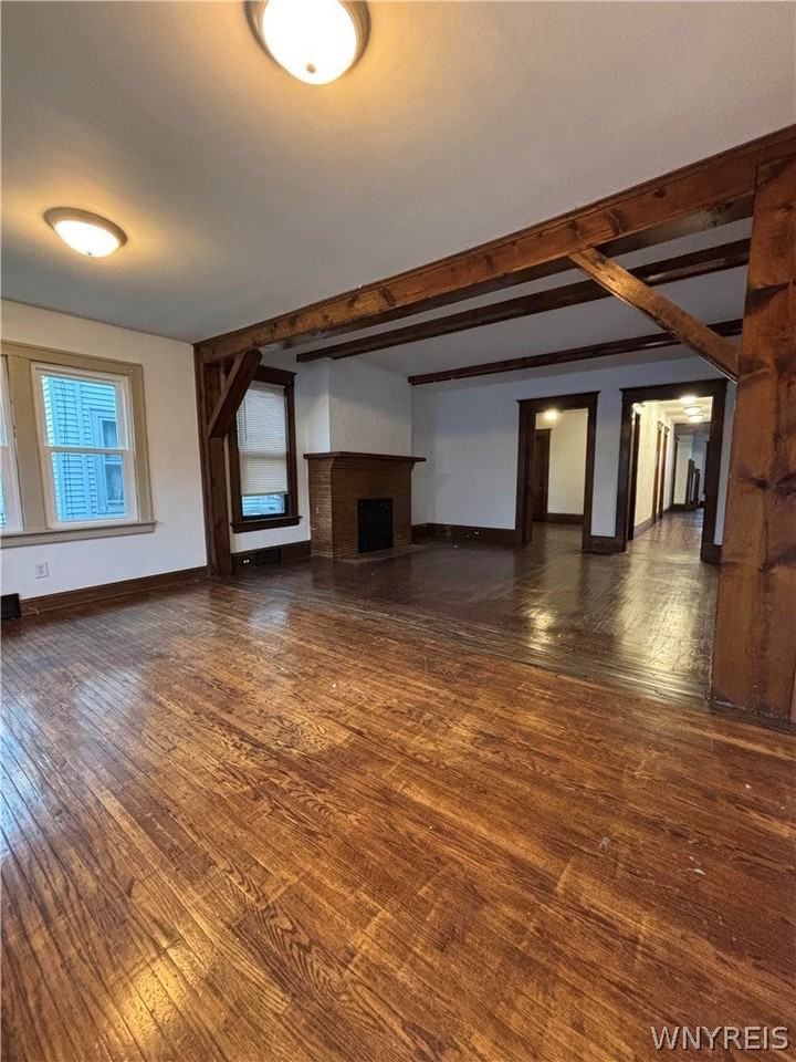 164 Altruria St - Photo 4 of 17