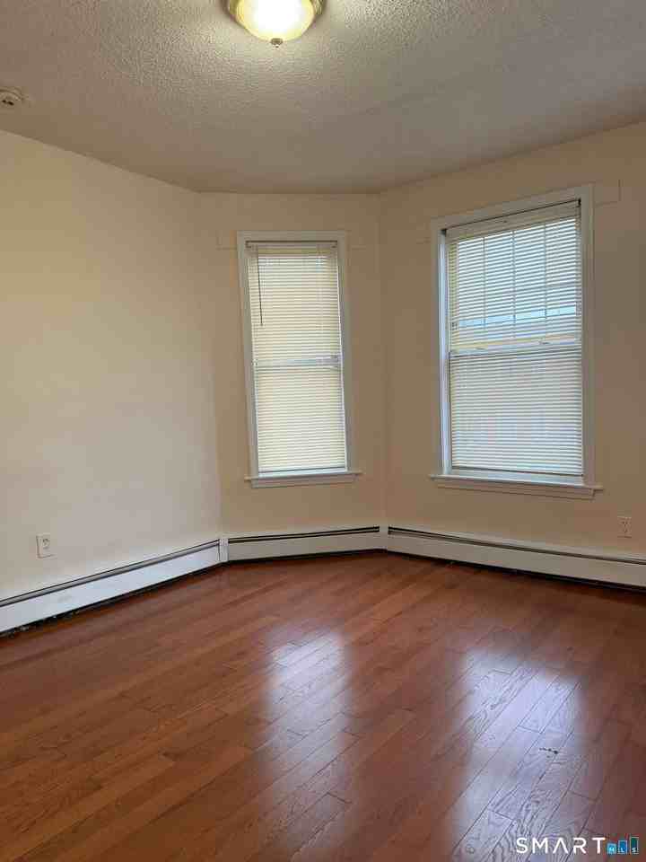 5052 York St - Photo 7 of 7