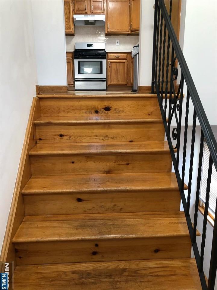 2 Summit Ave - Photo 5 of 16