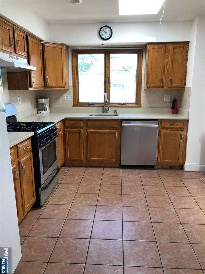 2 Summit Ave - Photo 6 of 16