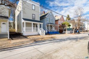 featured image of 28 Townsend St