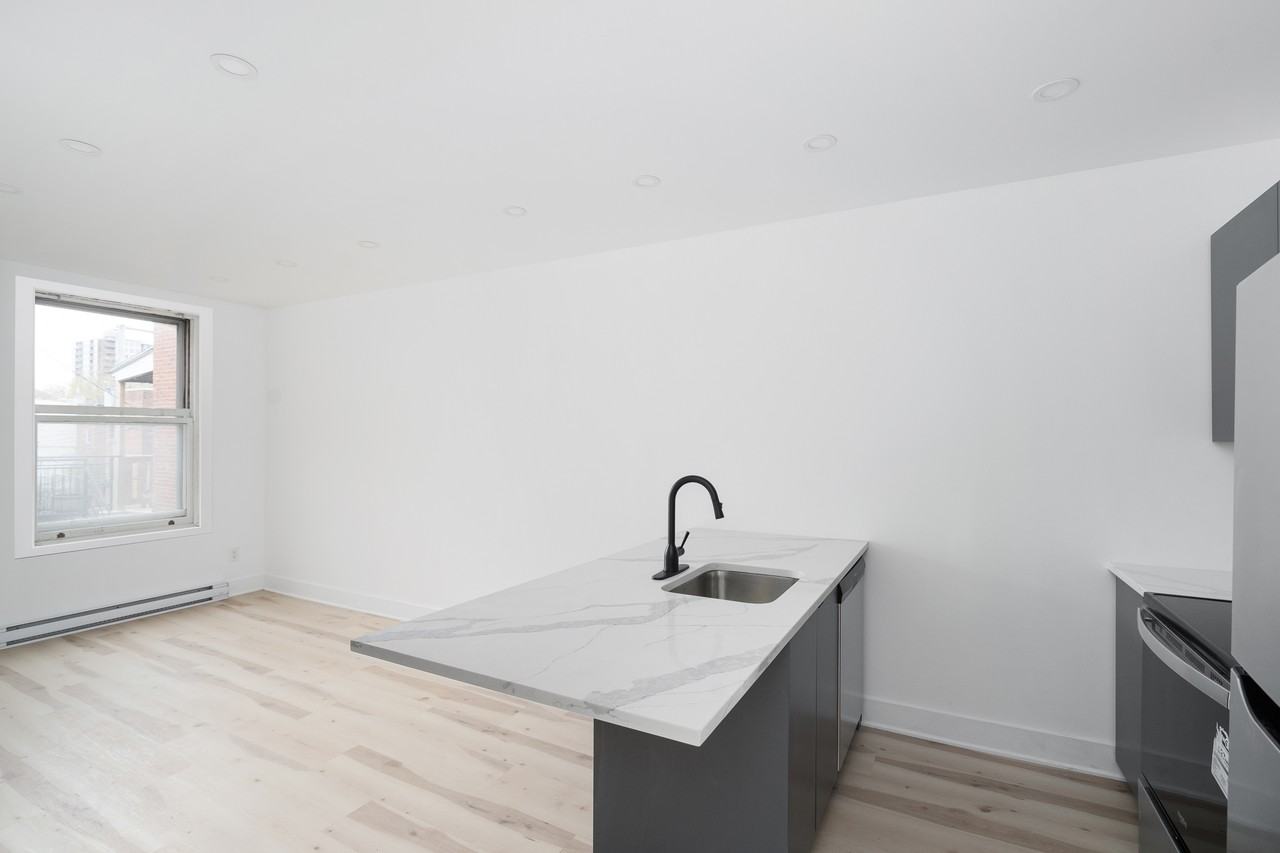 977 Rue Napoléon - Photo 11