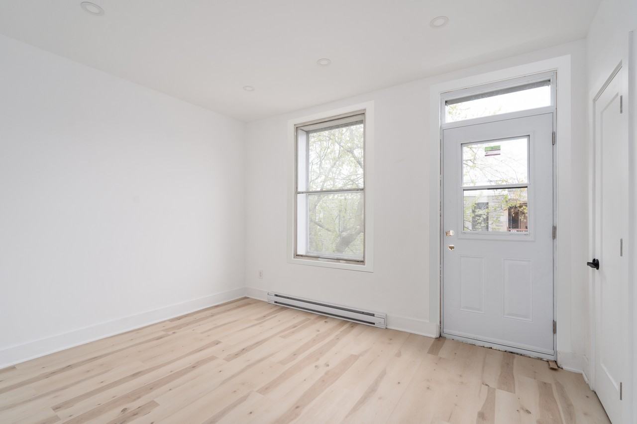 977 Rue Napoléon - Photo 12
