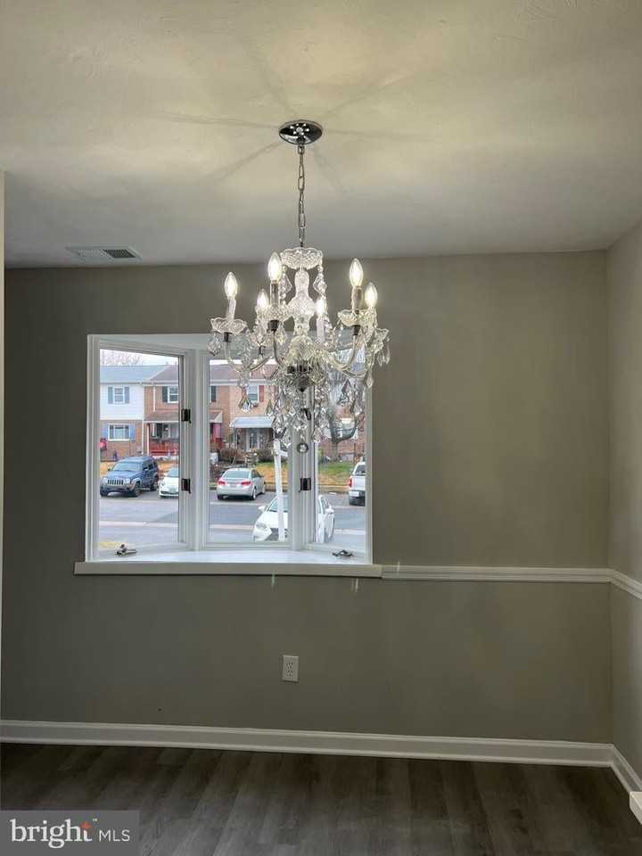 406 Essexwood Ct - Photo 7 of 14