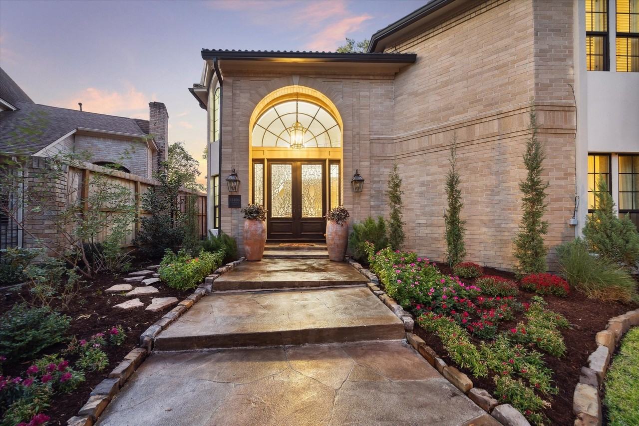 15406 Old Stone Trl - Photo 4 of 43