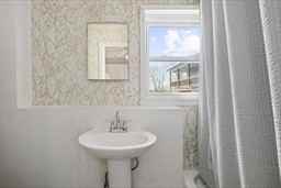 70 North St - Photo 5 of 7