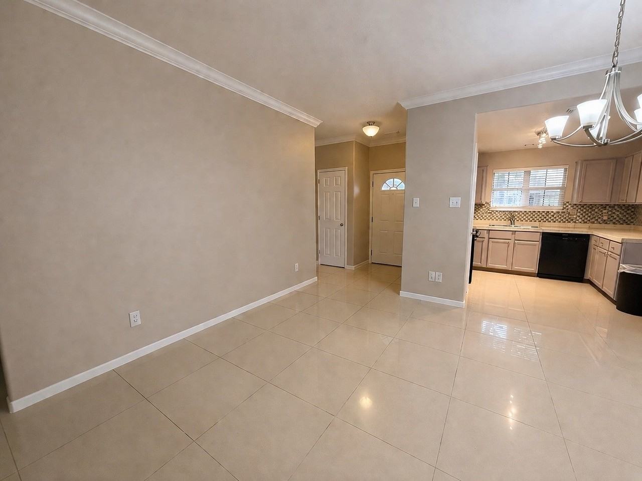 21130 Kenswick Meadows Ct - Photo 3 of 12