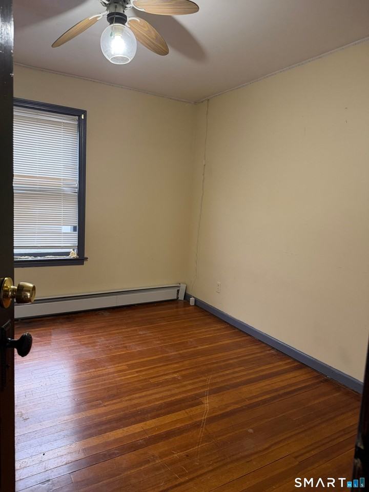 16 Saint Lawrence St - Photo 3 of 6