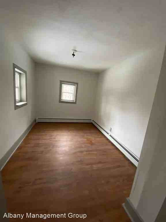 343 Madison Ave #343-1 - Photo 4 of 5
