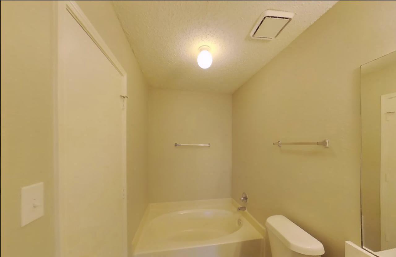 328 Moss Hill Dr - Photo 4 of 19