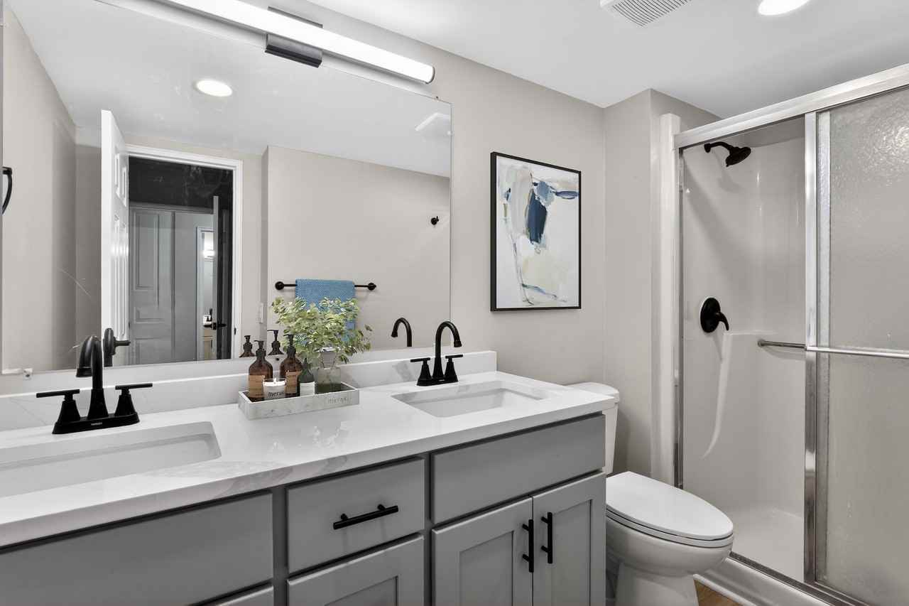 The Venue Apartment Homes - Photo 6 of 42