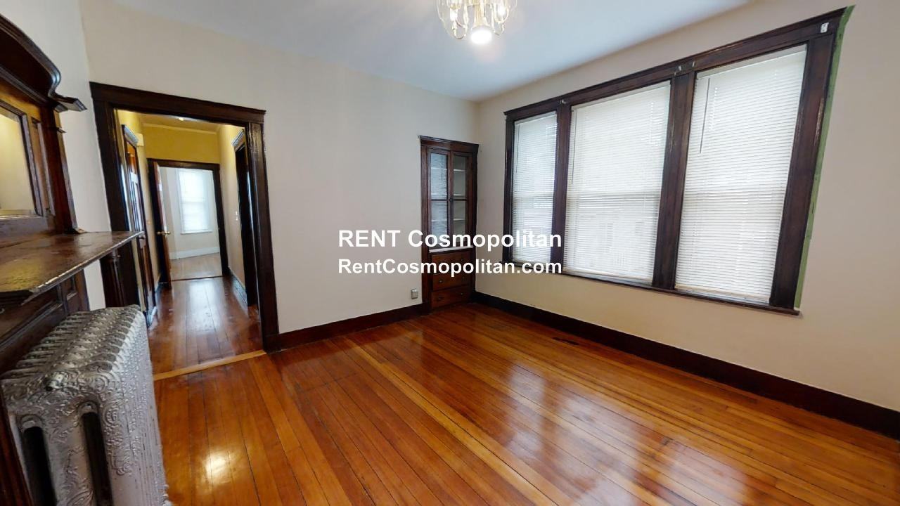 33 Bellingham St #2 - Photo 3 of 19