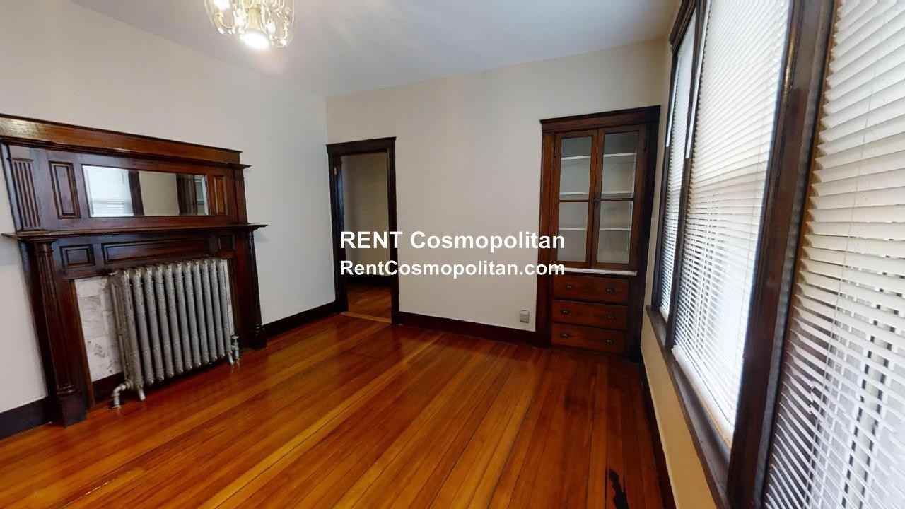 33 Bellingham St #2 - Photo 4 of 19
