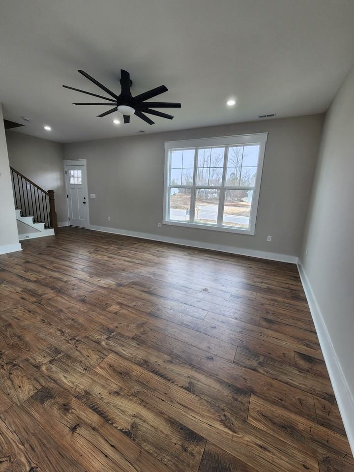 1625 Daly Dr #1 - Photo 4 of 34